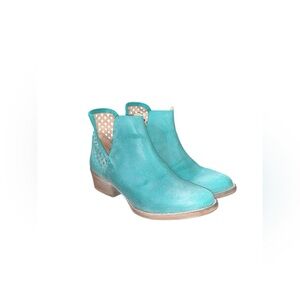 Circle G by Corral Cutout Western Style Booties Q5026 Distressed Suede Sz 8